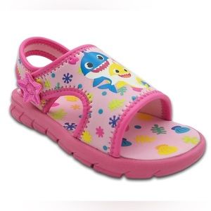 BABY SHARK Girls Slip On Sandals Size 11-12 Lightweight New